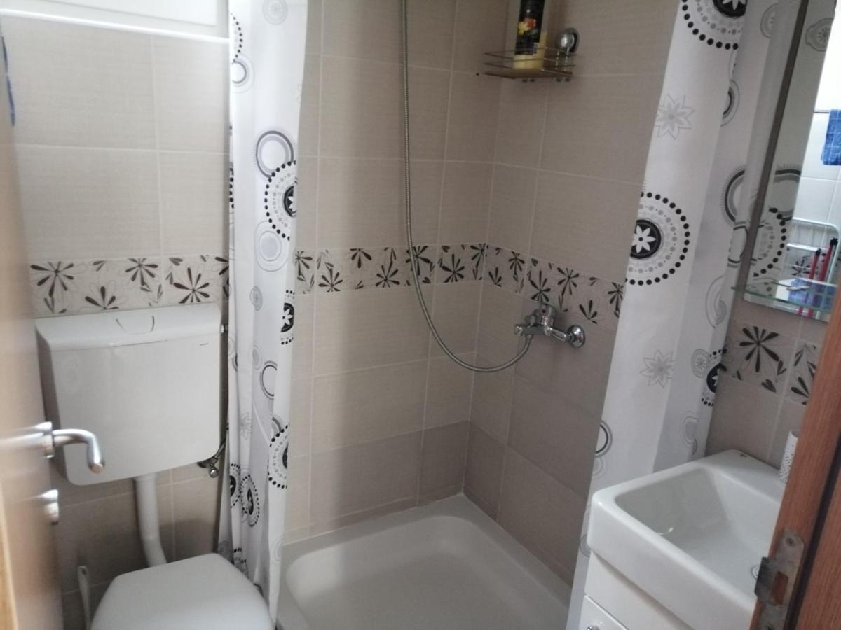 Apartman Gust Херцег Нови Екстериор снимка
