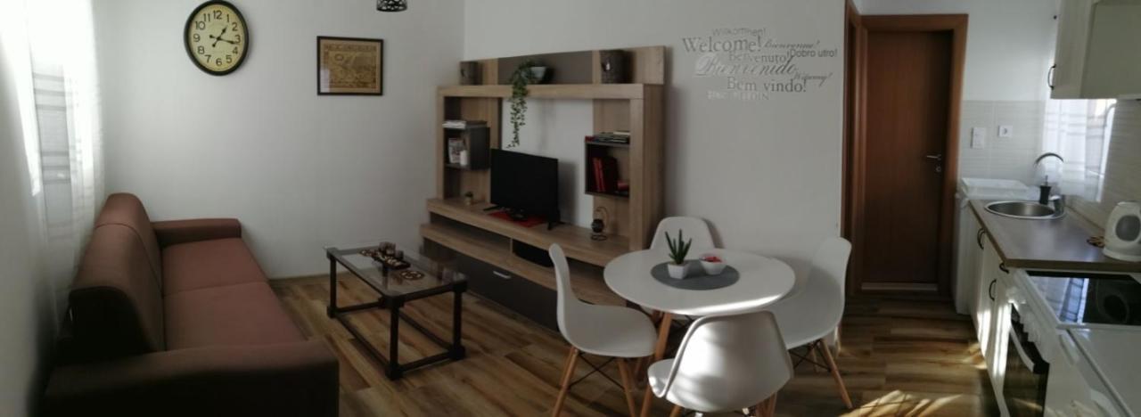 Apartman Gust Херцег Нови Екстериор снимка